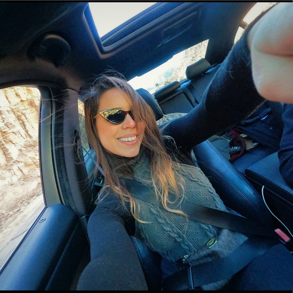 Meet your Posher, Adriana - Picture 1 of 1